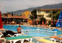 Carmina Hotel